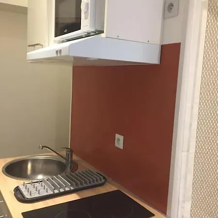 Petit Fonctionnel Refait A Neuf Apartment *